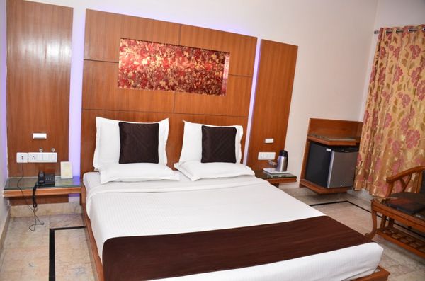 Hotel Basera Brij Bhoomi